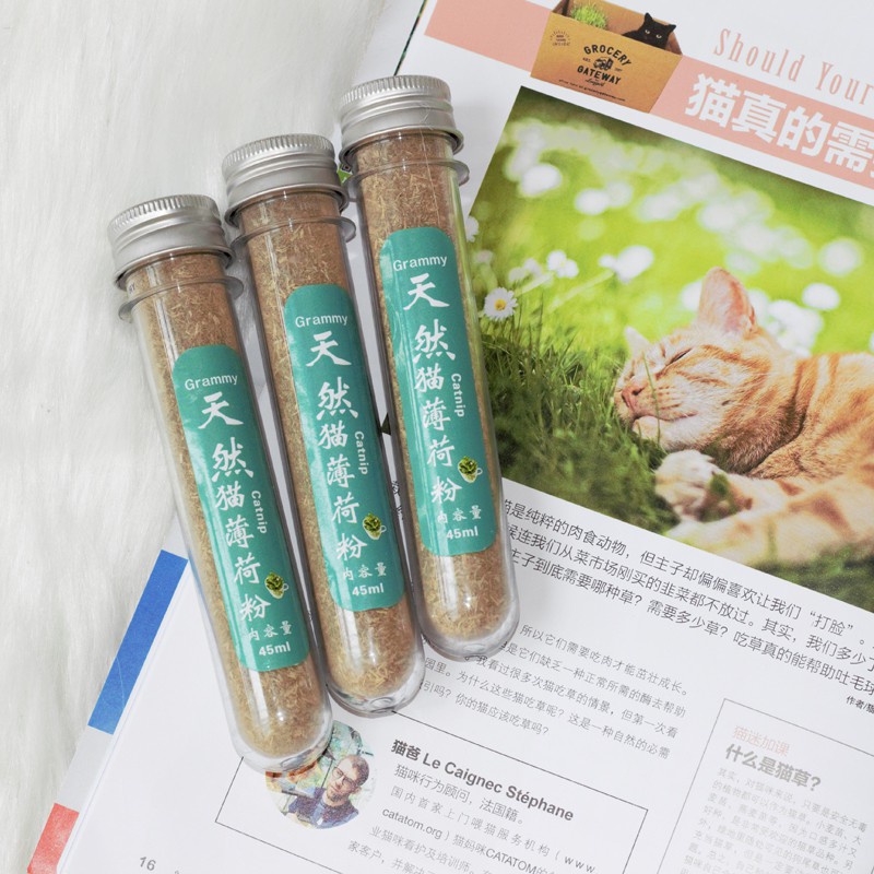 Cỏ bạc hà cho mèo catnip thư giãn ống 45ml, đồ chơi snack ói búi lông giảm căng thẳng Con Mèo Xiêm