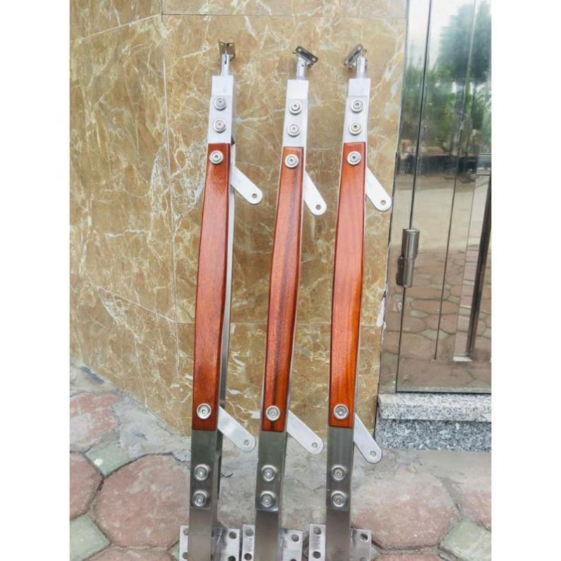 Trụ cầu thang kính inox chuẩn 304