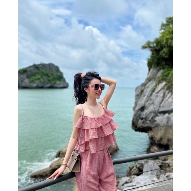 Set bộ đũi áo 2 dây bèo quần dài hồng du lịch sang chảnh