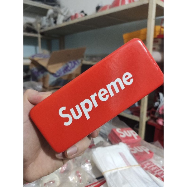 Hộp đựng bút  Supreme