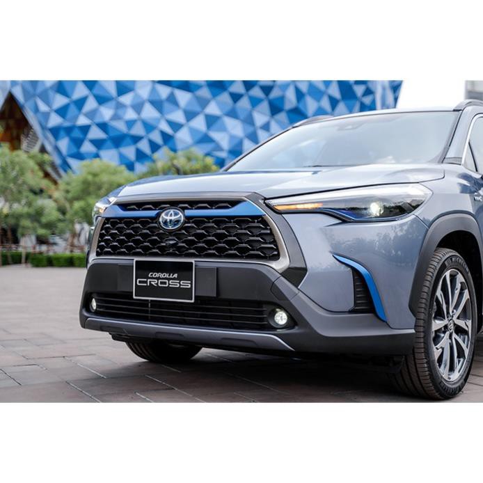 Ốp Trang Trí Calang Xe Toyota Cross 2020 2021 có 2 màu lựa chọn