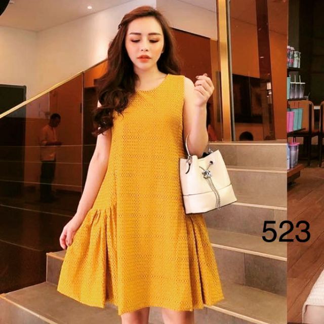 Đầm ren nhún bèo