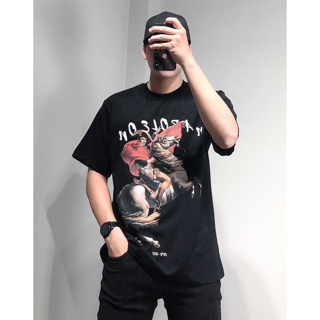 áo thun nam hình napoleon form oversize