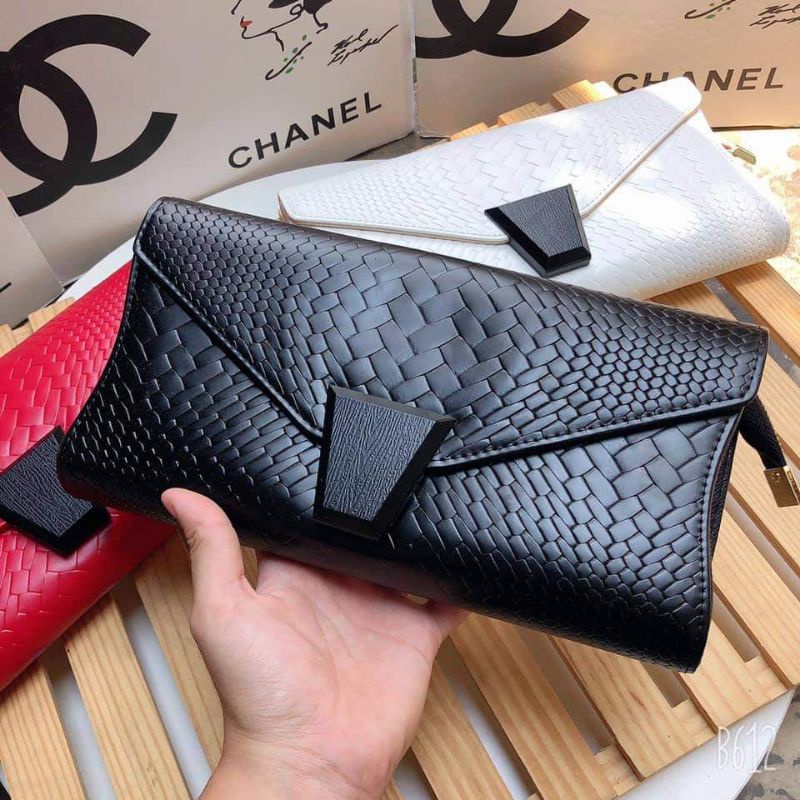 Clutch vân rắn