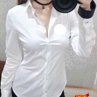 Áo sơ mi trắng công sở