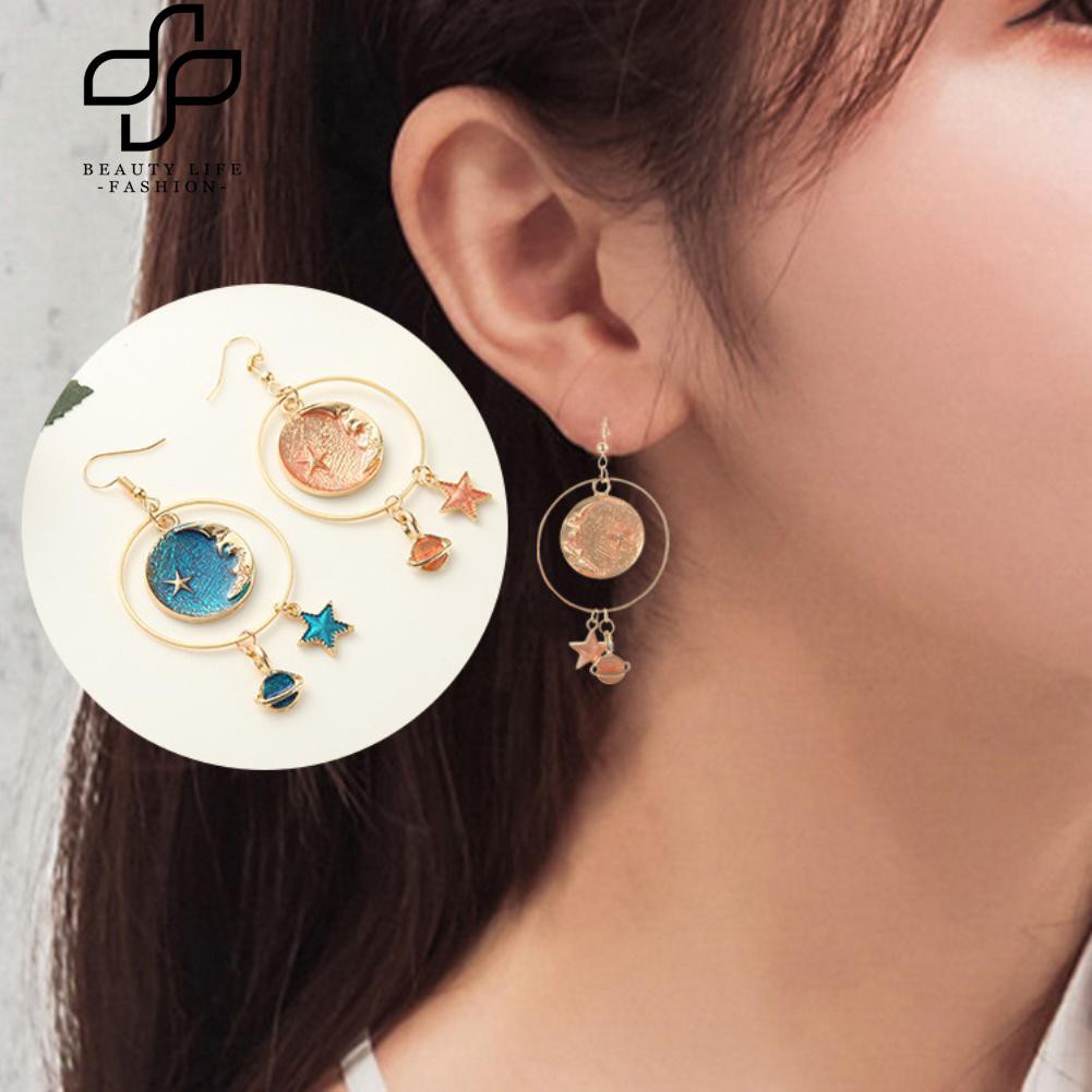 Đôi khuyên tai phong cách vũ trụ đáng yêu