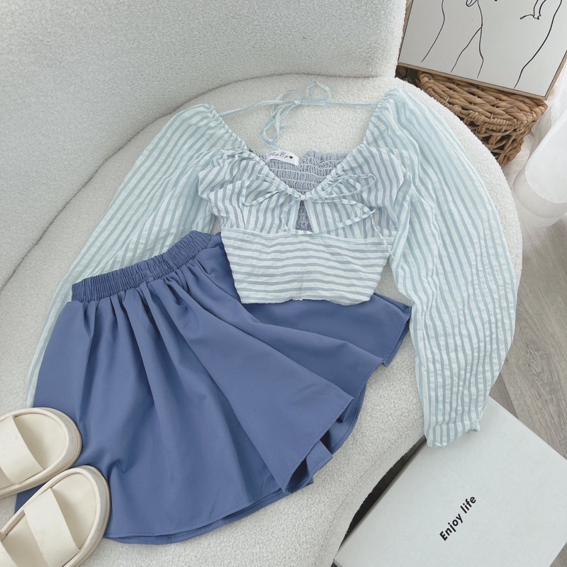 SET ÁO CROPTOP SỌC THẮT NƠ + QUẦN SHORT LƯNG THUN ỐNG RỘNG XANH