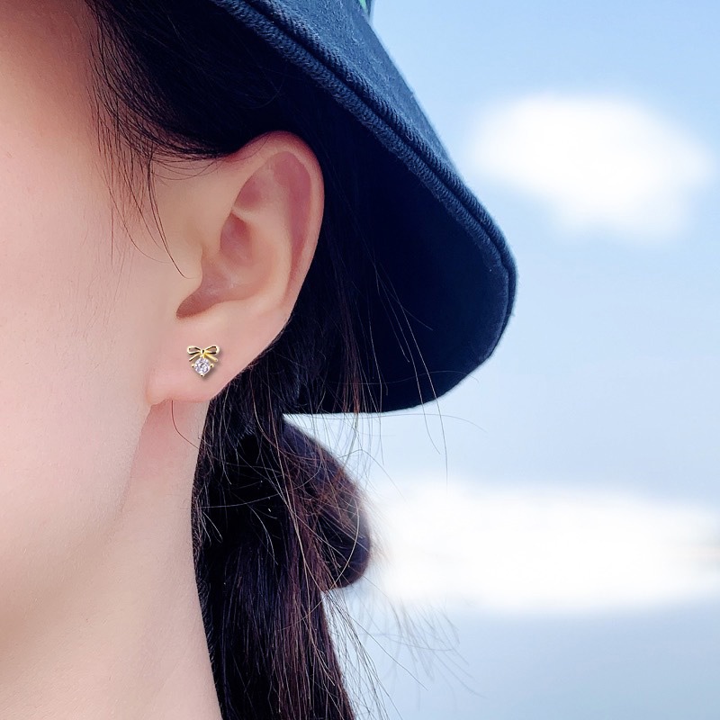 Khuyên Tai Hình Nơ Đính Đá Bằng Thép Titanium Mạ Vàng Bạc Thời Trang Cho Nữ