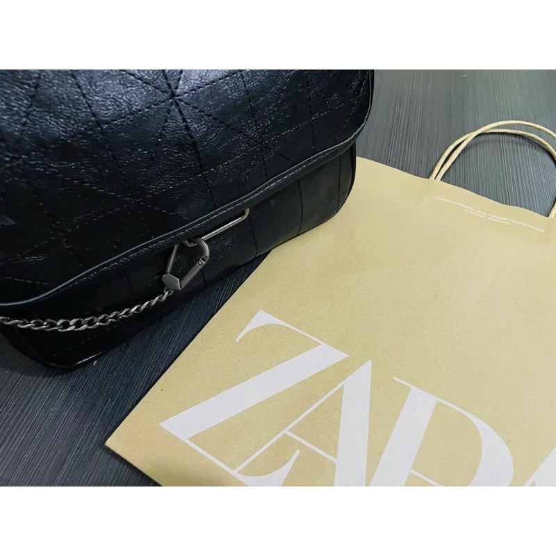 Túi xách dáng Zara