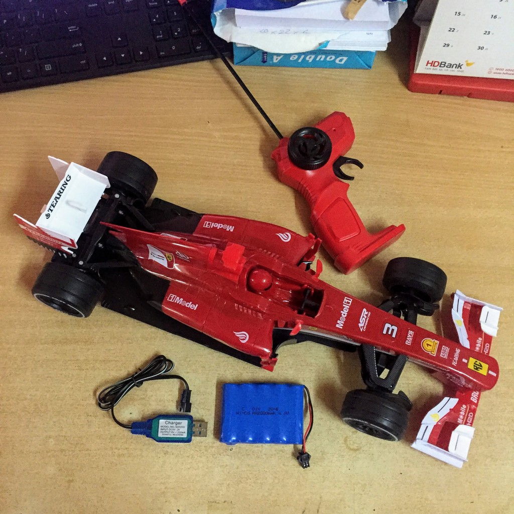 Xe ô tô ShuangFeng Ferrari công thức F1 điều khiển từ xa sóng radio