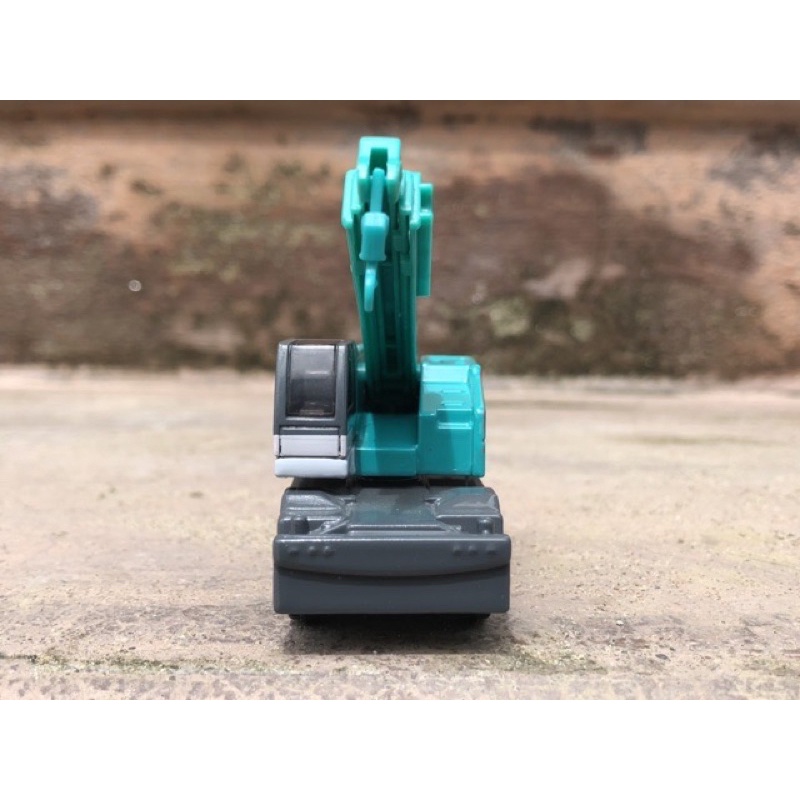 Xe Mô Hình TOMICA  cẩn cẩu xoay 360 độ