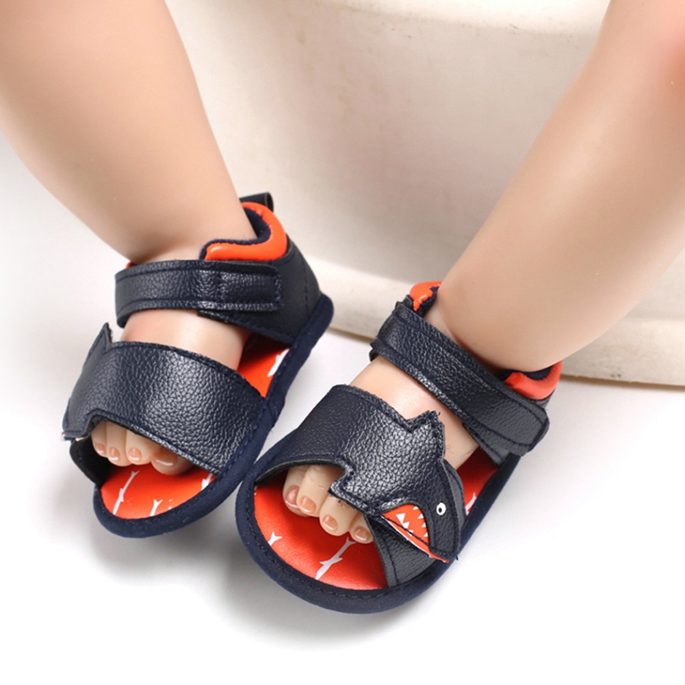 Xăng đan Đế Mềm Chống Trượt Họa Tiết Cá Mập Hoạt Hình Dành Cho Bé Trai