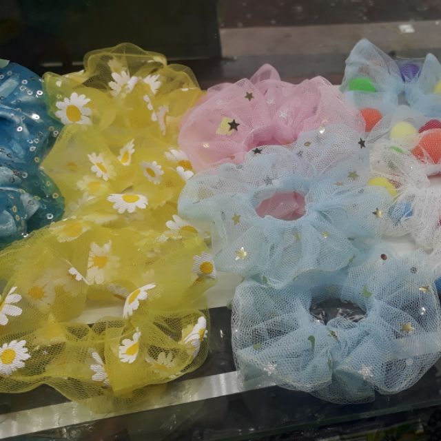 Cột tóc scrunchies