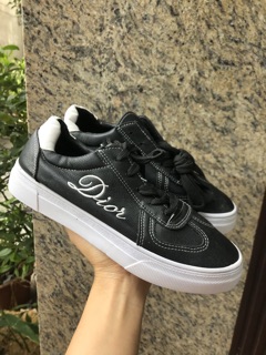 Giày nữ đơn giản sale 40k