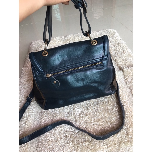 Túi si da thật y hình phom công sở