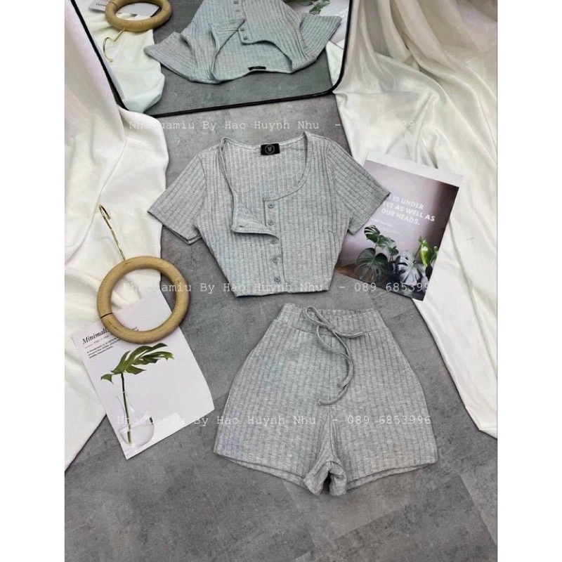 Sét bộ áo croptop tay ngắn cổ tròn cài nút quần đùi chất thun gân dày dặn tôn dáng đẹp nha khách🌸❤️⭐️TN