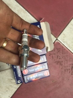 Bugi bạch kim iridium NGK chính hãng