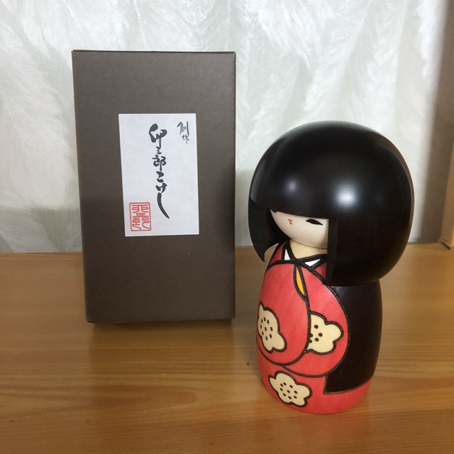 Búp bê gỗ Kokeshi Nhật Bản, món quà ý nghĩa dành tặng người thân
