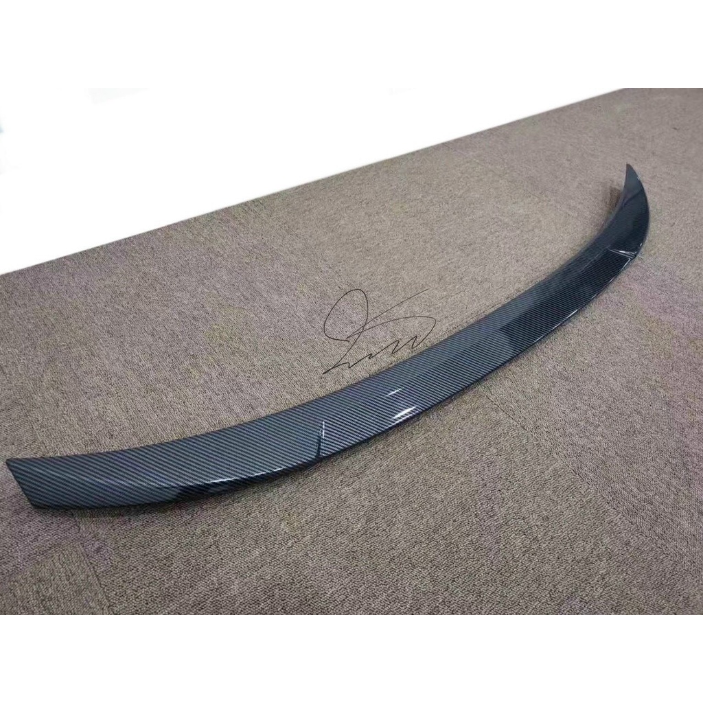 Đuôi gió thể thao, cánh lướt gió Xe Mazda 3 2021 2022 Sedan - mẫu carbon thể thao đẹp