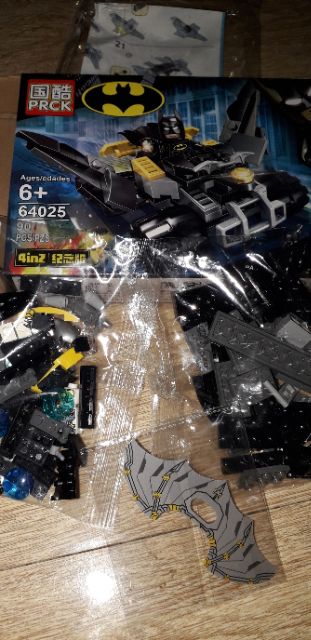 Lắp ráp 1 hộp LegoBatman 64025 có 90 chi tiết bằng nhựa