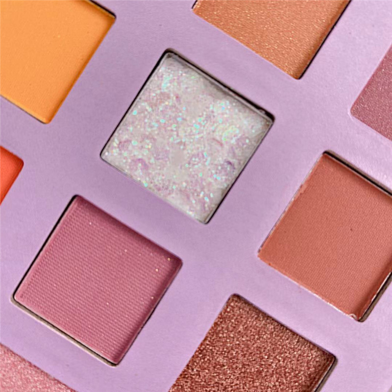 [Hàng mới về] Bảng phấn mắt Vongee 18 màu lì và nhũ lấp lánh đa năng hợp thời trang | BigBuy360 - bigbuy360.vn