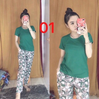 Bộ dài áo thun thái quần kaki 9 tấc size M,L