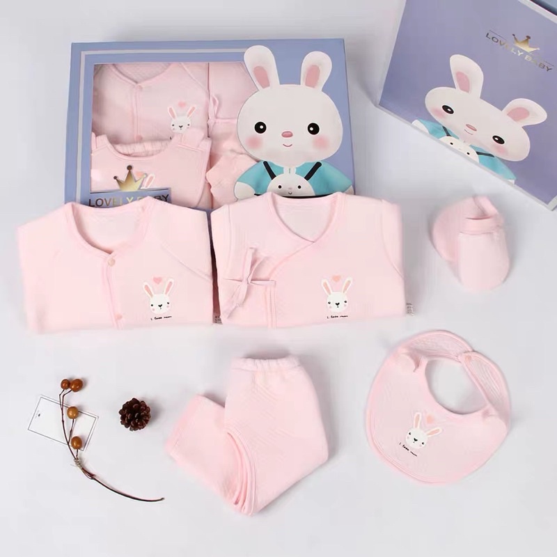 Hộp Quà Set Đồ Sơ Sinh Cao Cấp 6 Chi Tiết Cho Bé