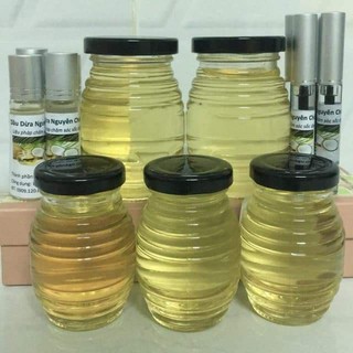 1 lọ dầu dừa đảm bảo nguyên chất 100%