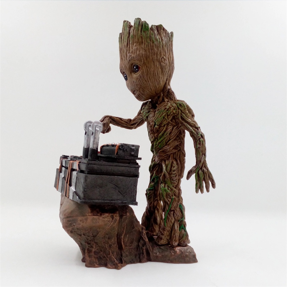 Mô hình nhân vật Groot phim Guardian of The Galaxy thiết kế dễ thương trang trí bàn làm việc