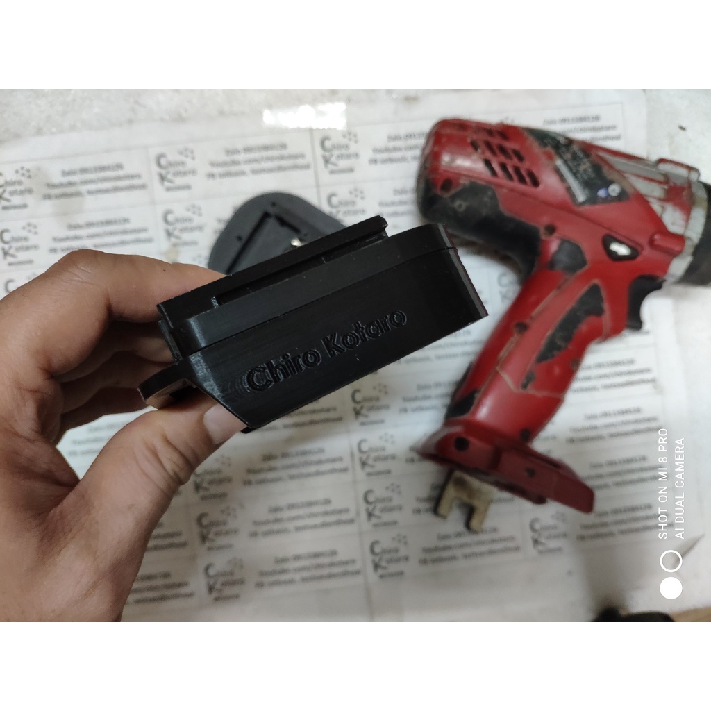 NEW! Đế chuyển pin máy khoan, vit Ozito PXBP 18-21V sang dùng hộp pin cài Makita bản FULL