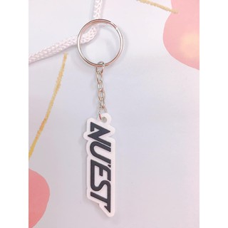 Móc khóa NU'EST