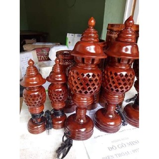 CẶP Đèn thờ gỗ xà cừ ,cao 34 cm