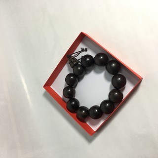 VÒNG TAY GỖ TRẮC ĐEN 12 HẠT PHONG THỦY TỐT, HẠT CỰC ĐẸP - KÈM HỘP ĐỎ CAO CẤP