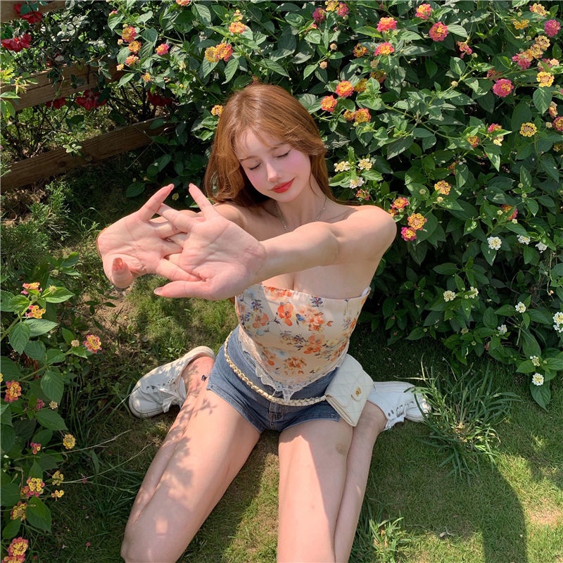 Áo Hai Dây Dáng Ngắn Họa Tiết Hoa Thời Trang Mùa Hè Quyến Rũ Cho Nữ