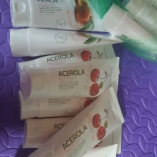 Sua rửa mặt ACEROLA