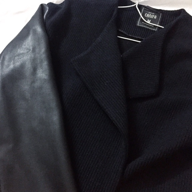 Áo len tay da dáng dài Canifa
