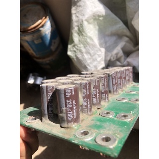 Vỉ tụ lọc nguồn 330uf điện áp 160v hiệu Nichicon