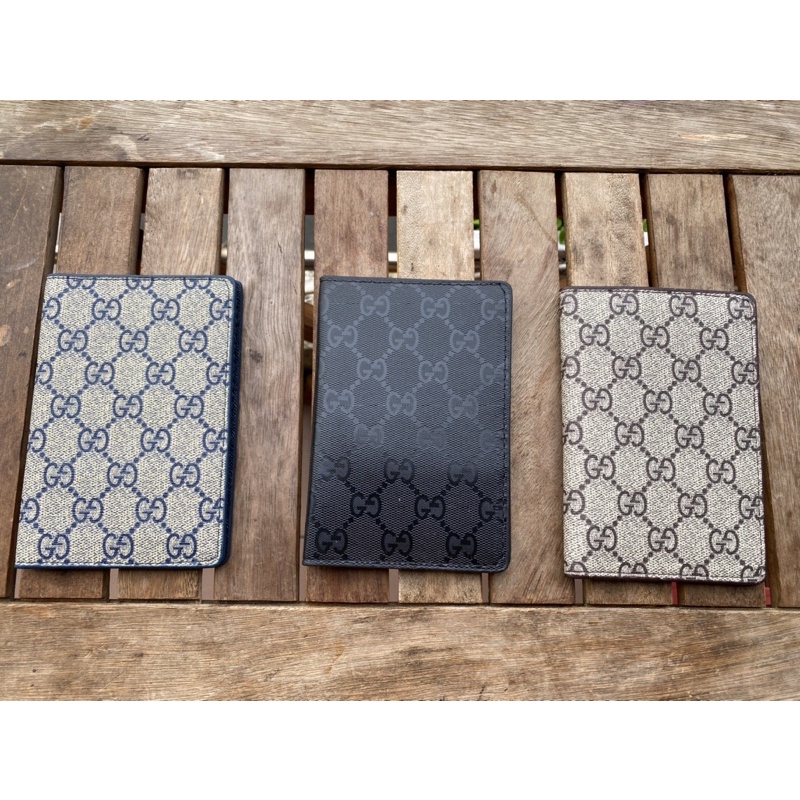 Ví Passport GG chuẩn nét