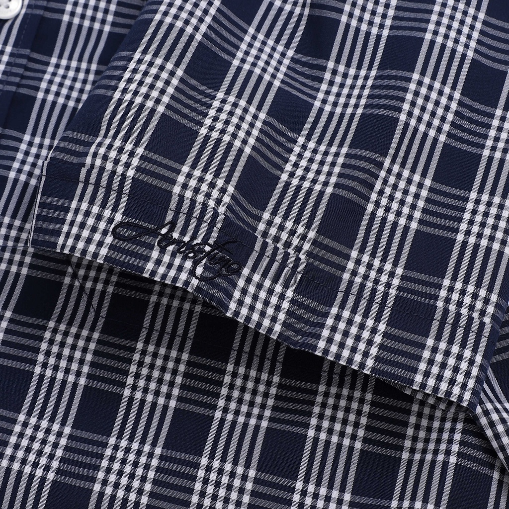 Áo sơ mi ngắn tay nam Aristino phom regular fit, thiết kế tà lượn có túi ngực, màu sắc nam tính - ASS319S2