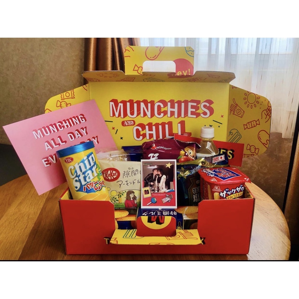 Hộp quà MUNCHIES bánh kẹo Nhật Bản - Hộp quà kỷ niệm, hộp quà tặng bạn trai - bạn gái, tặng nhân viên, tặng sinh nhật | BigBuy360 - bigbuy360.vn