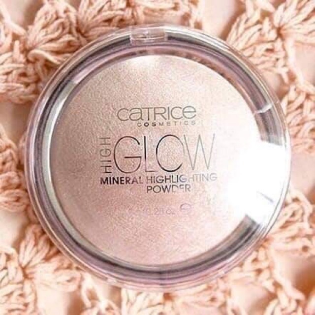 Phấn bắt sáng Catrice High Glow Mineral Highlighting Powder- đỉnh cao của bắt sáng.