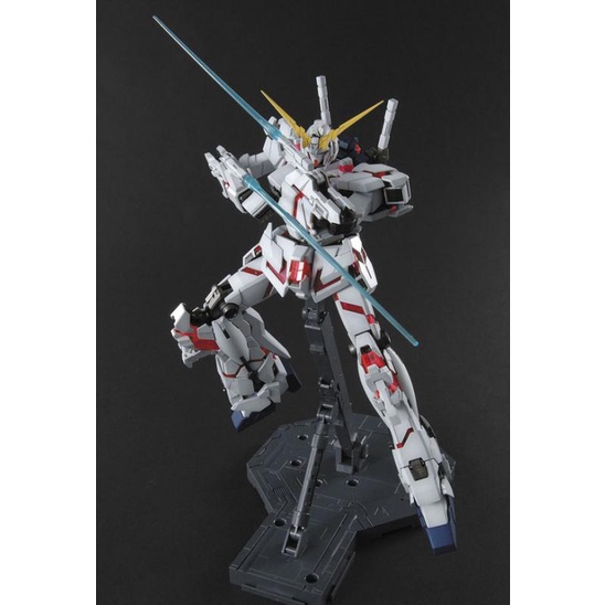 Mô hình lắp ráp Gunpla MG 1/100 Unicorn RX-0 Gundam ver.OVA Bandai Japan