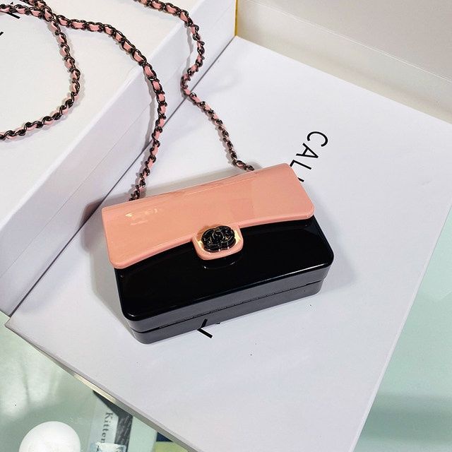 Túi Đeo Chéo Hình Gấu Trúc Màu Trắng Đen Dễ Thương