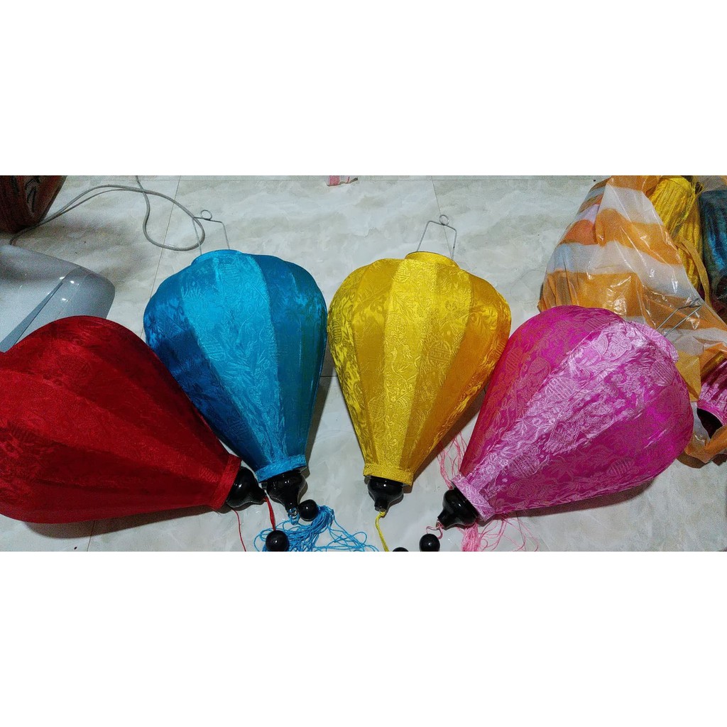 Đèn lồng vải trang trí Hội An gấm lụa CỦ TỎI CÓ SẴN 30CM