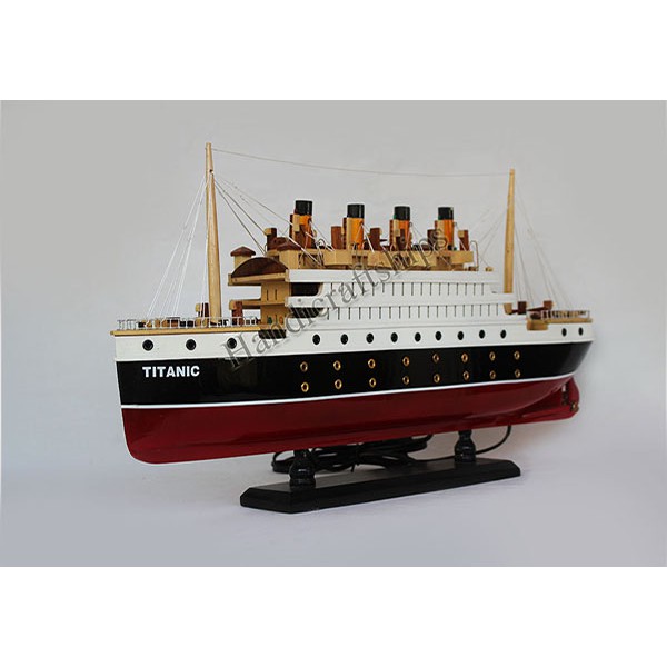 (có video) Mô hình tàu Titanic có điện (60cm)