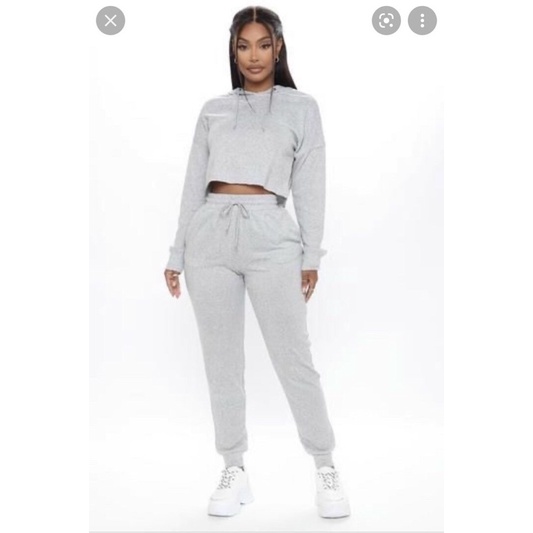 áo croptop nữ phối mũ dài tay hàng xuất dư chất nỉ bông đẹp | BigBuy360 - bigbuy360.vn