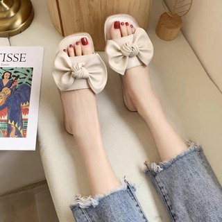DÉP QUAI NGANG NƠ TO