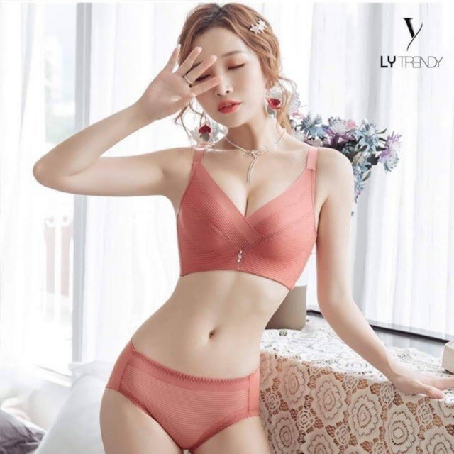[Mã WA1606 giảm 15% đơn 99k] ( HÀNG HOT ) ÁO LÓT ĐÚC KHÔNG GỌNG NÂNG NGỰC BẢN TO K01 | BigBuy360 - bigbuy360.vn