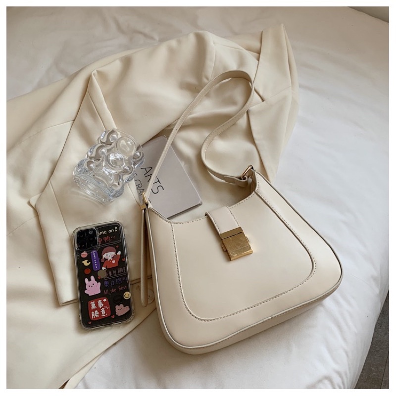 Túi đeo chéo Shin Min Ah vintage