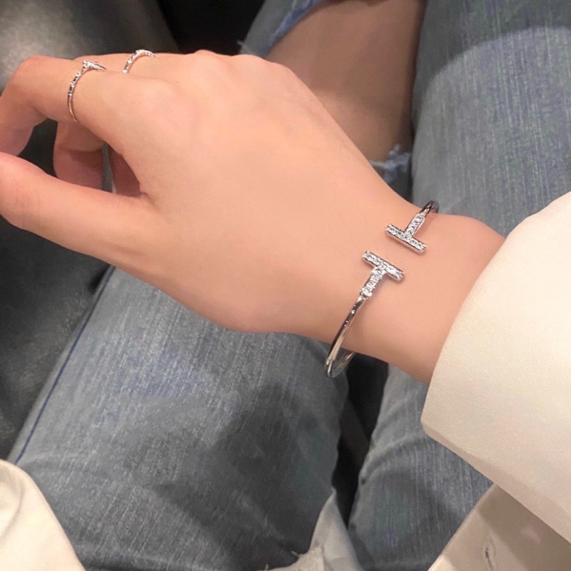 Vòng Tay Mạ Vàng 18K Đính Đá Thời Trang